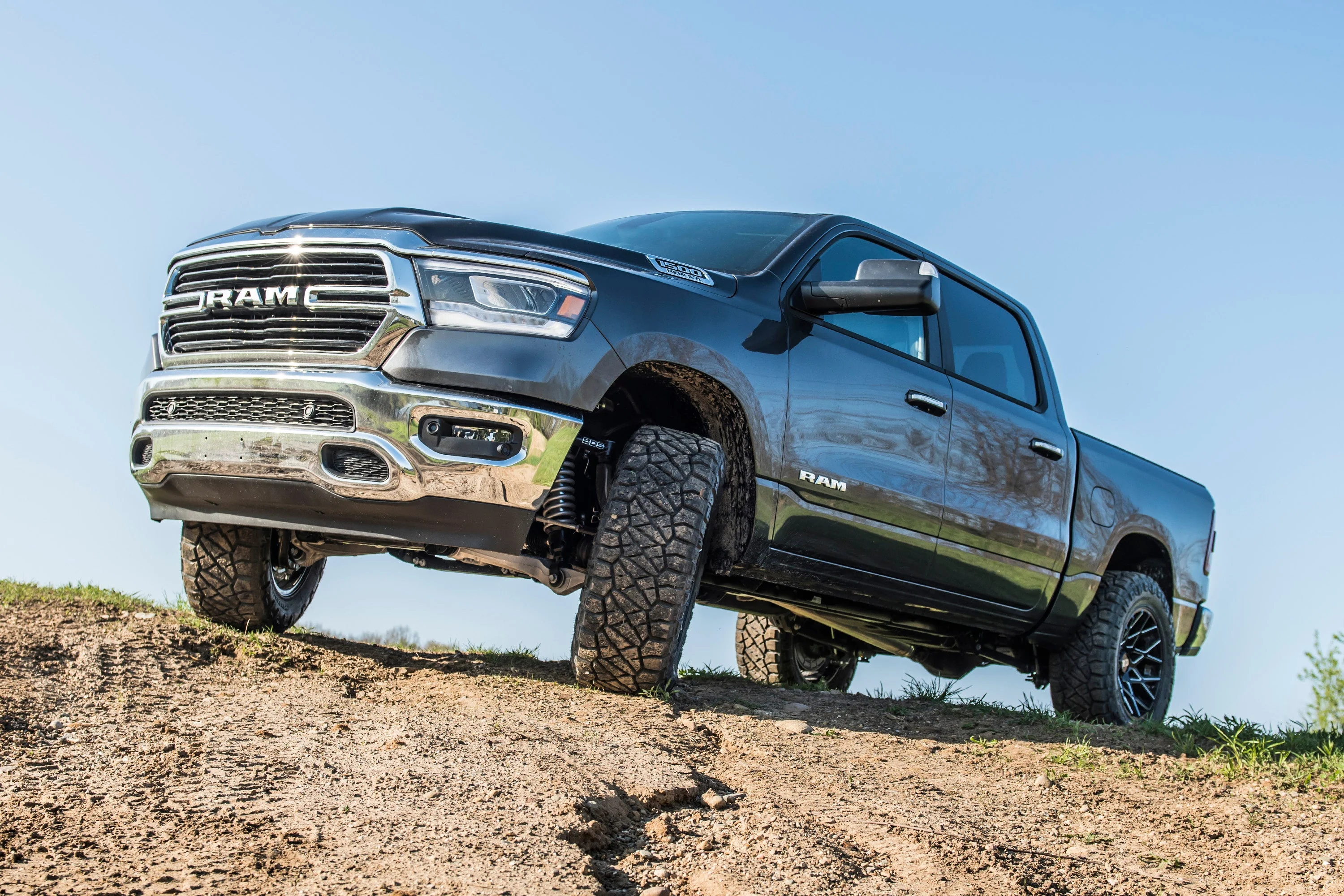 2 Inch Leveling Kit | FOX 2.5 Performance Elite Coil-Over | Ram 1500 (19-25) 4WD
