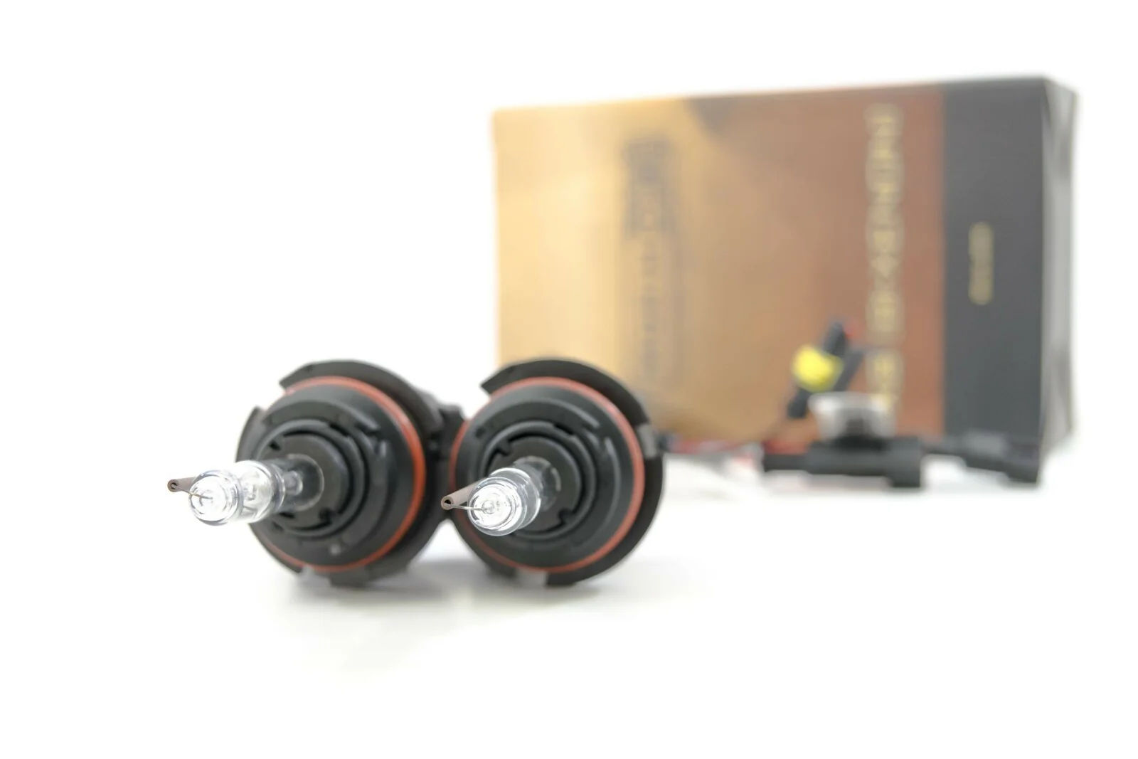 Morimoto 9004/9007 Bi-Xenon XB 6000K HID Bulbs (Pair) - Image 4