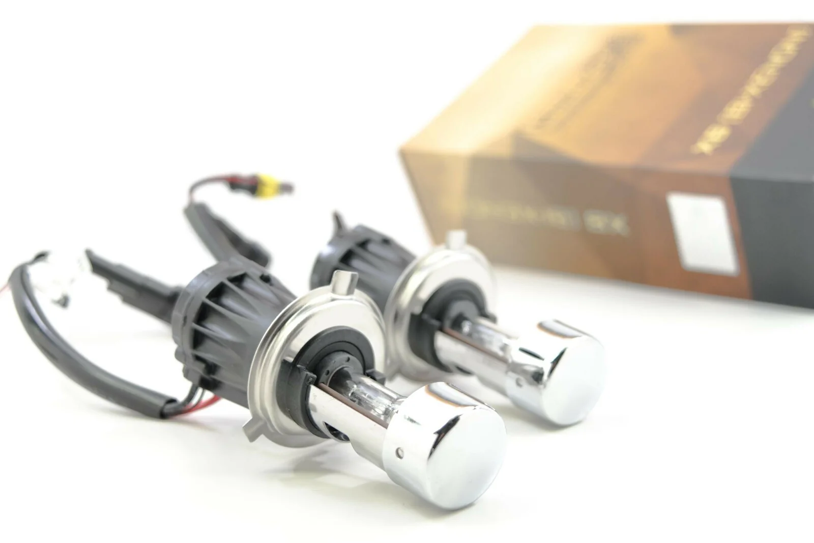 Morimoto H4/9003 Bi-Xenon XB 6000K HID Bulbs (Pair)