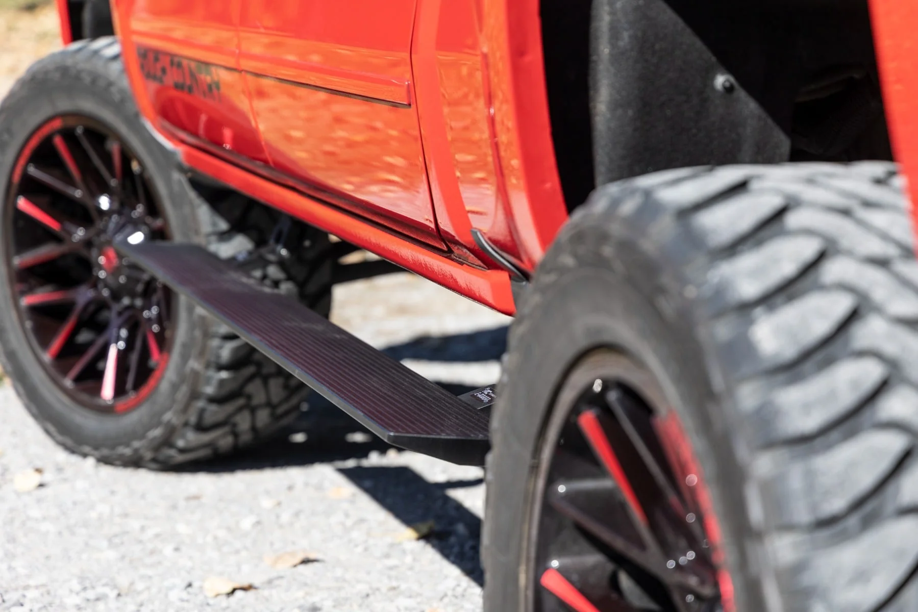 Rough Country Power Running Boards Crew Cab Chevy/GMC 1500/2500HD/3500HD PSR50718 - Image 7