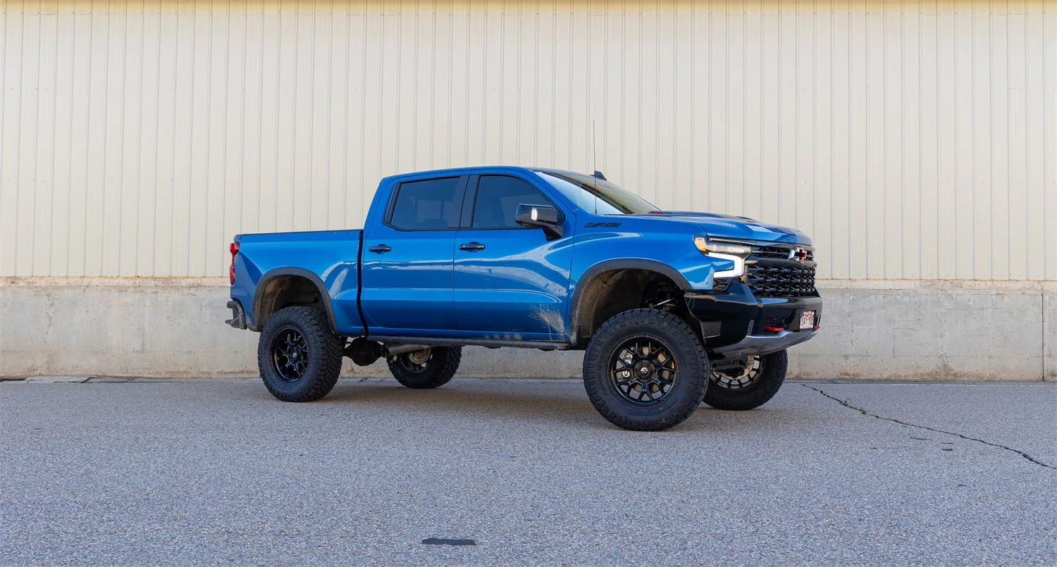 ReadyLift 2022-2023 Chevy/GMC Silverado/Sierra 1500 ZR2 AT4X 6"+2" Big Lift Kit - Image 2