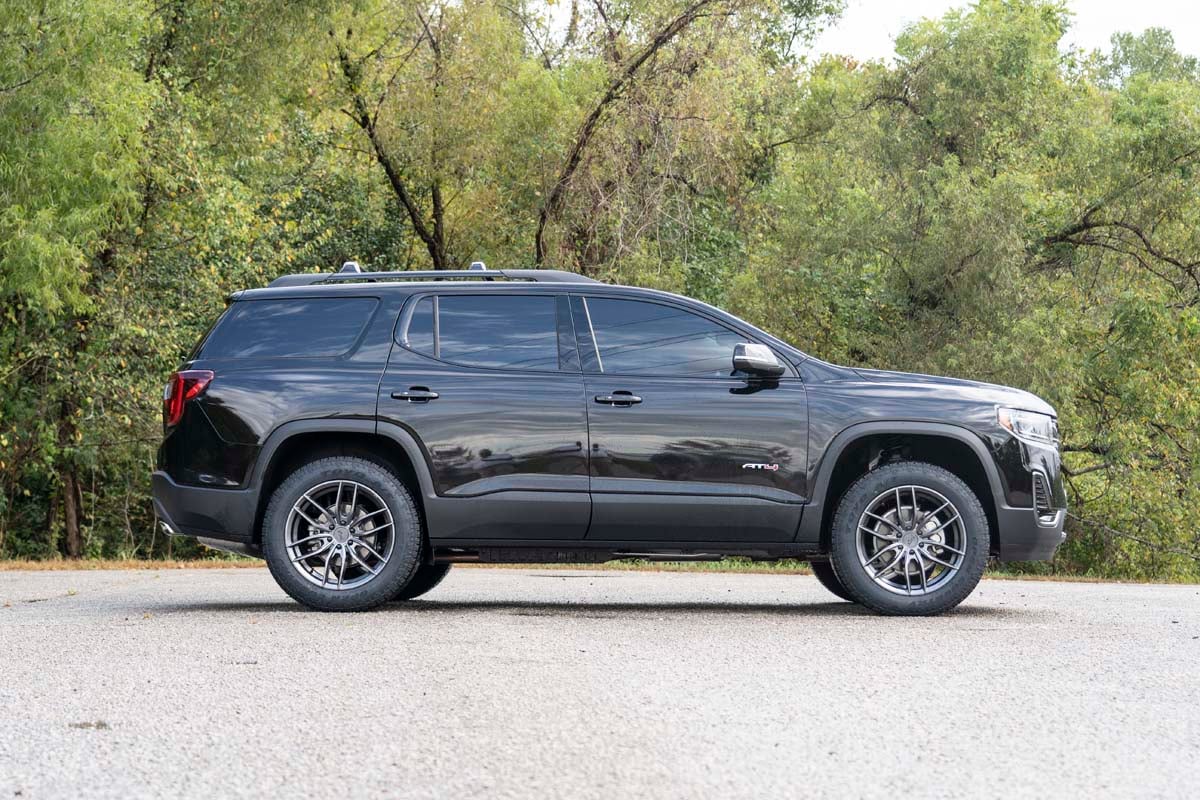 Rough Country 1.5in GMC Suspension Lift Kit 17-20 Acadia 2WD/AWD 11005 - Image 4