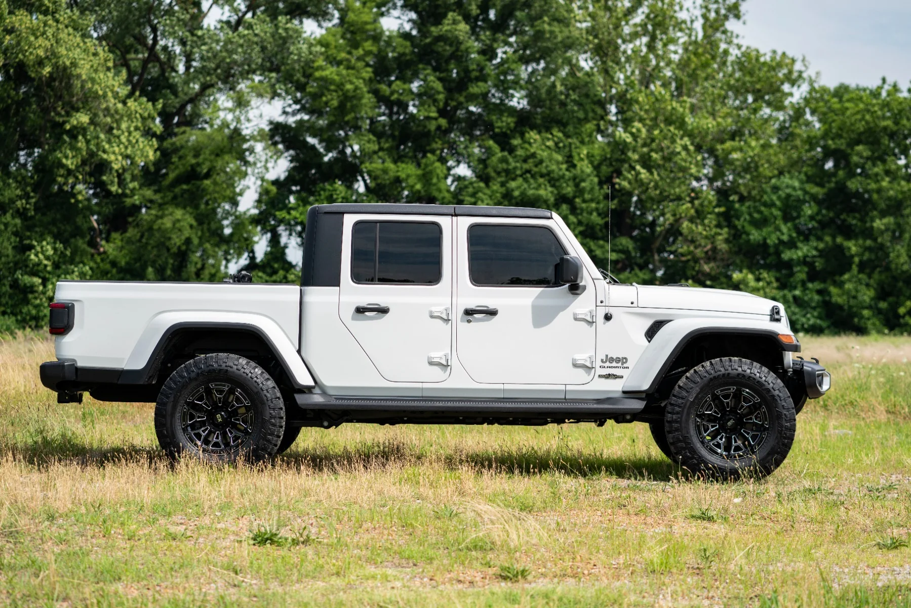Rough Country 2.5" Leveling Kit Spacers M1 Jeep Gladiator JT 4WD 2024 61340 - Image 6