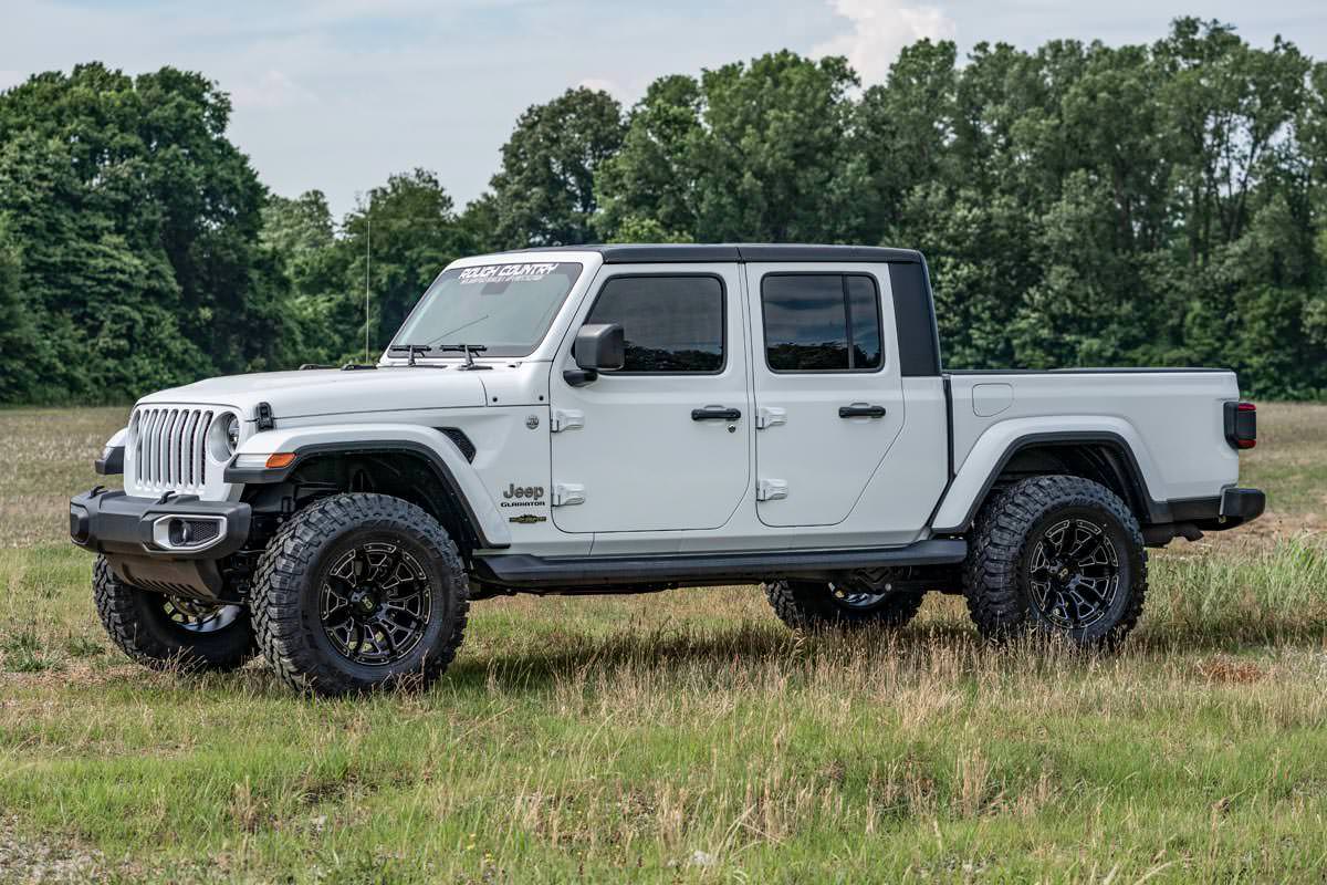 Rough Country 2.5" Leveling Kits Springs M1 Jeep Gladiator JT 20-22 64840 - Image 4