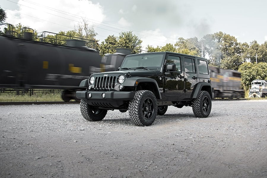 Rough Country 2.5" Lift Kit Coils M1 For Jeep Wrangler JK 07-18 67940 - Image 2