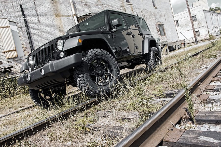 Rough Country 2.5" Lift Kit | Coils | M1R | for Jeep Wrangler Unlimited 2WD/4WD (2007-2018) 67944 - Image 4