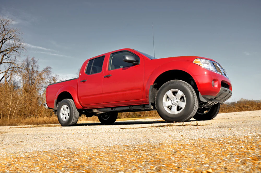 Rough Country 2.5in Suspension Lift Kit Red fits Nissan Frontier/Xterra 05-15 867RED - Image 3