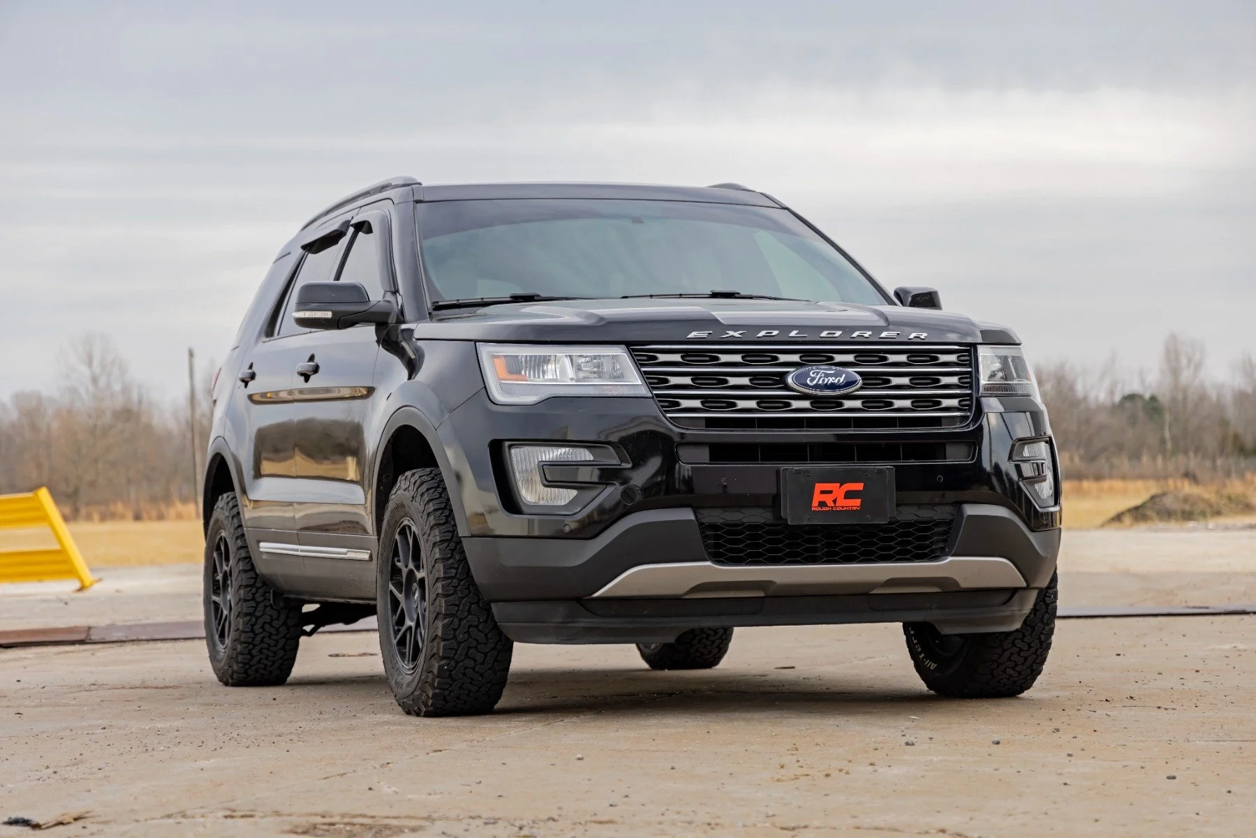 Rough Country 2" Lift Strut Kit for Ford Explorer 4WD 2011-2019 400031 - Image 2