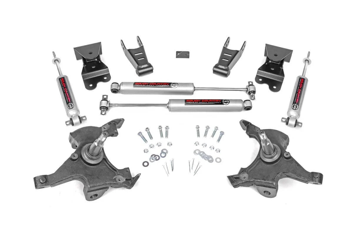 Rough Country 2in/4in Lowering Kit 88-98 GM 1500 PU 725.20