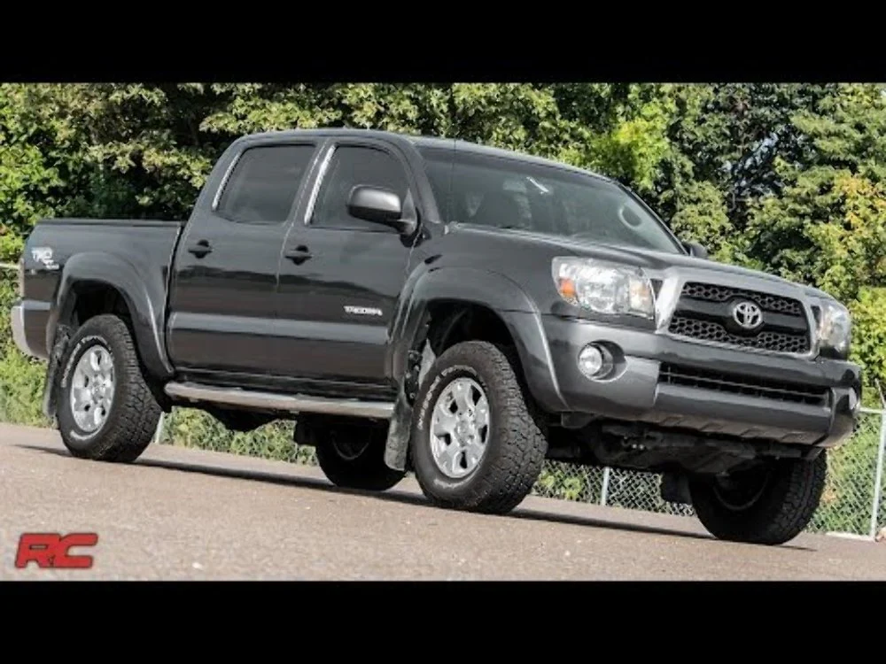 Rough Country 2in Toyota Leveling Lift Kit 05-23 Tacoma Red 744RED - Image 3