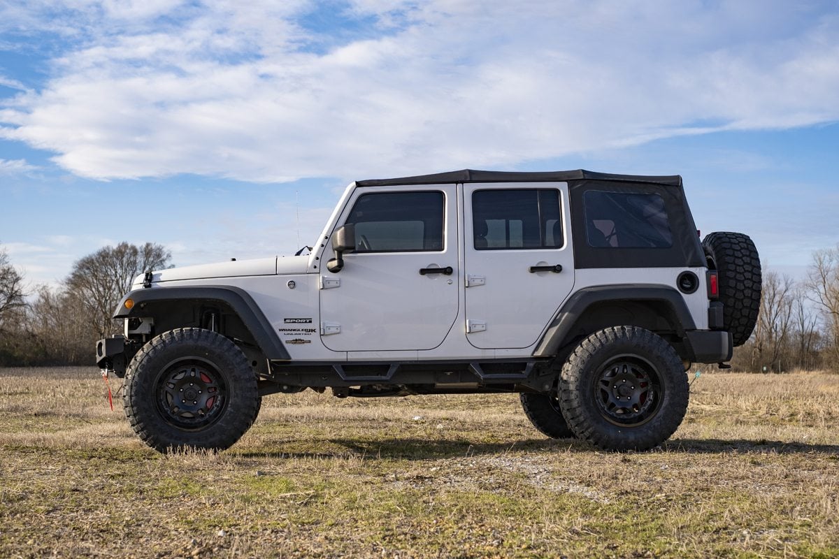 Rough Country 3.25" Lift Kit | M1R | for Jeep Wrangler Unlimited 2WD/4WD (2007-2018) 66944 - Image 2