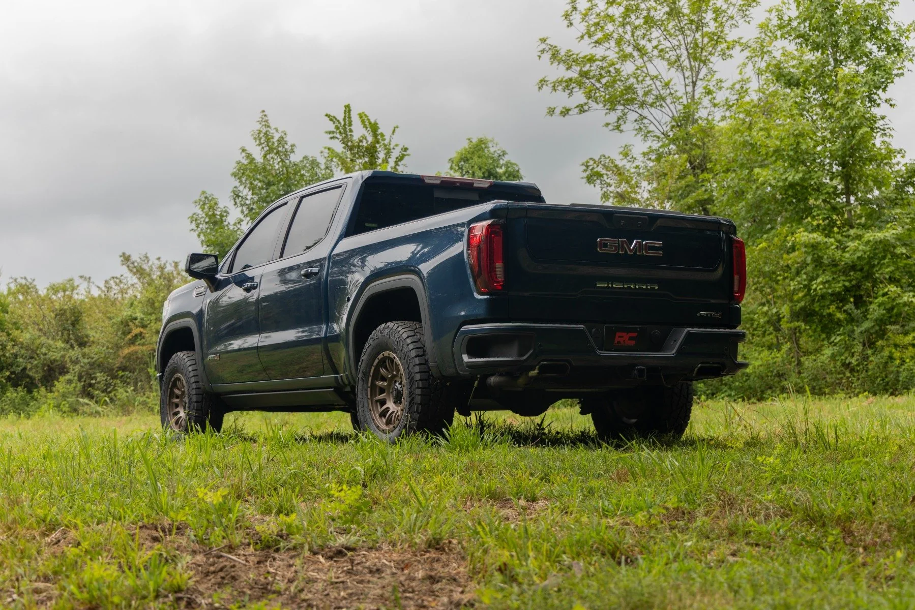 Rough Country 3.5 Inch Lift Kit M1 Struts/M1 GMC Sierra 1500 19-25 22640 - Image 6