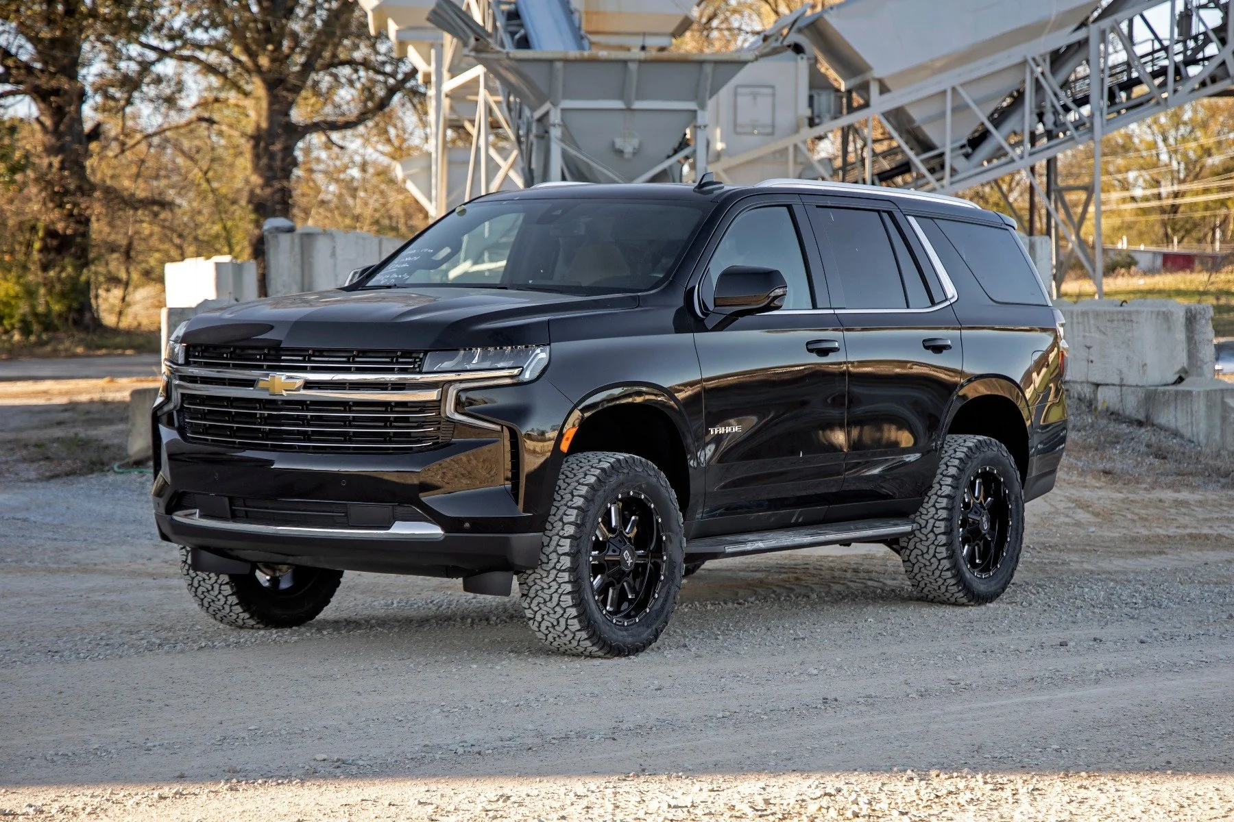 Rough Country 3.5" Lift Kit | N3 Struts | GMC Yukon/Yukon XL 1500 4WD 2021-2024 11430RED - Image 5