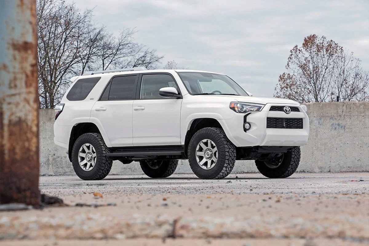 Rough Country 3 In Lift Kit for Toyota 4Runner 10-23 RR Coils M1 Struts/M1 76640 - Image 2