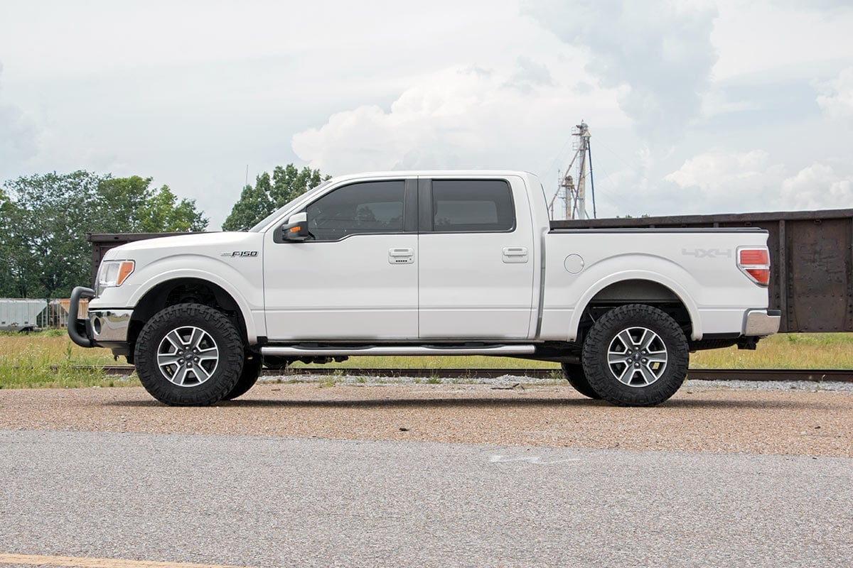 Rough Country 3" Suspesnion Lift Kit for Ford F-150 4wd 2009-2013 51013RED - Image 4