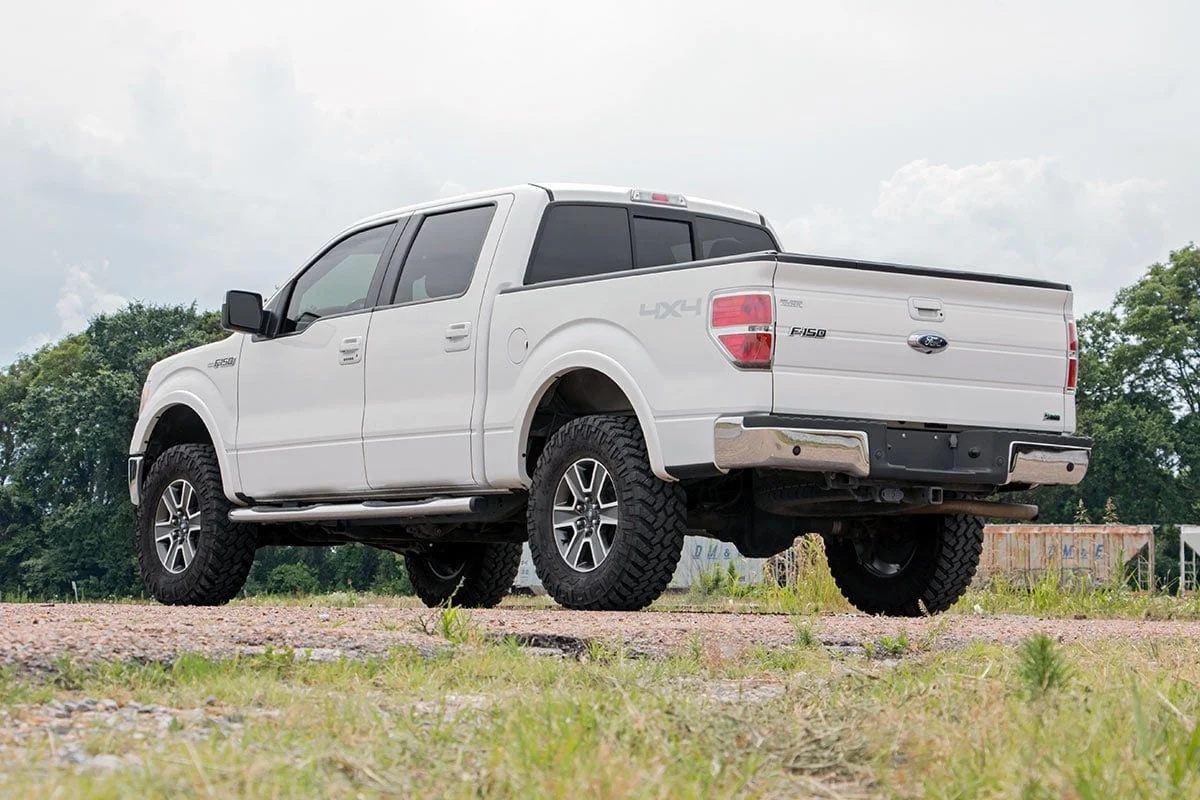 Rough Country 3" Lift Kit for Ford F-150 4wd 2009-2013 w/M1 Struts 54440RED - Image 5