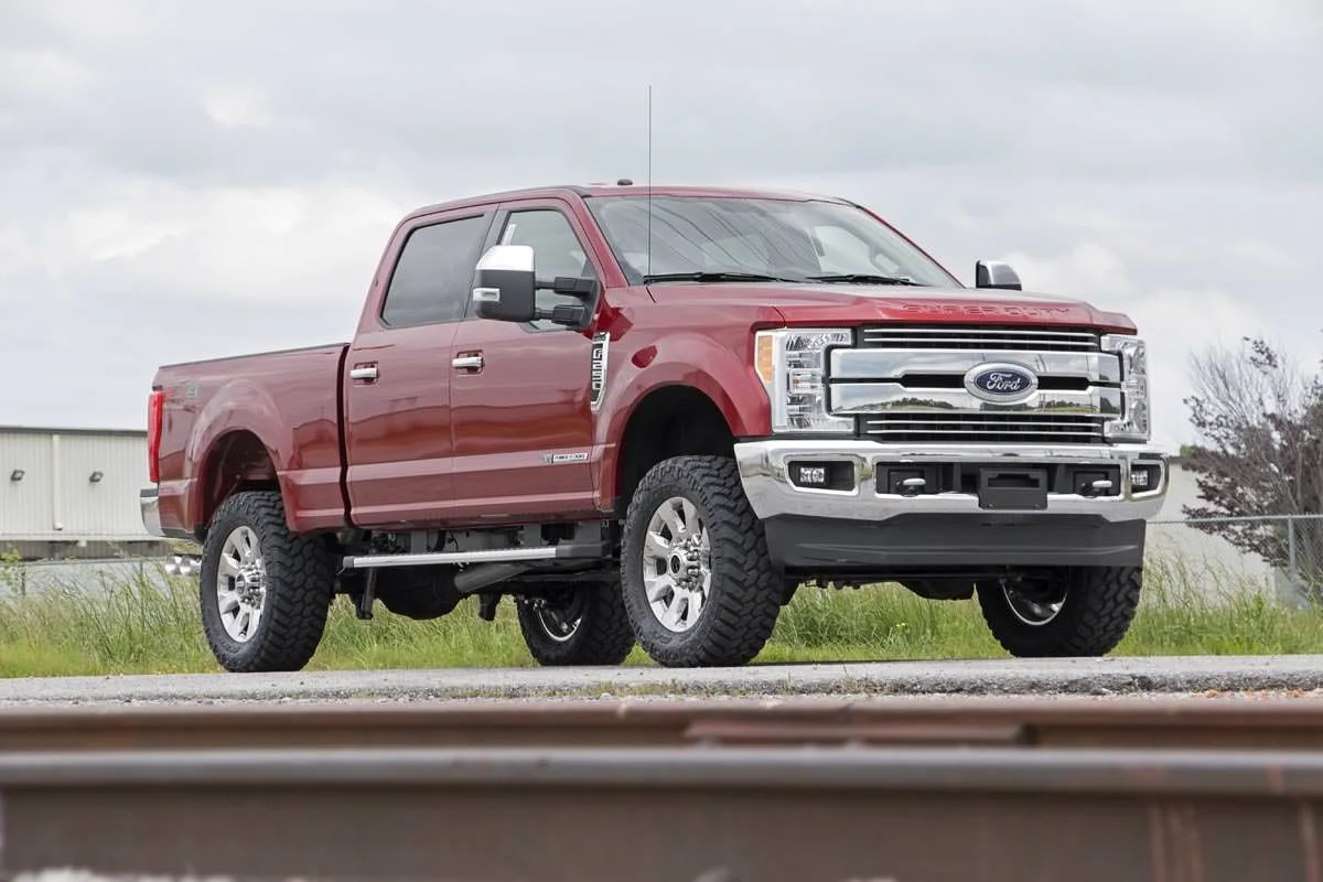Rough Country 3" Lift Kit for Ford Super Duty 4wd 17-22 V2 Front Gas Coils 50272 - Image 2