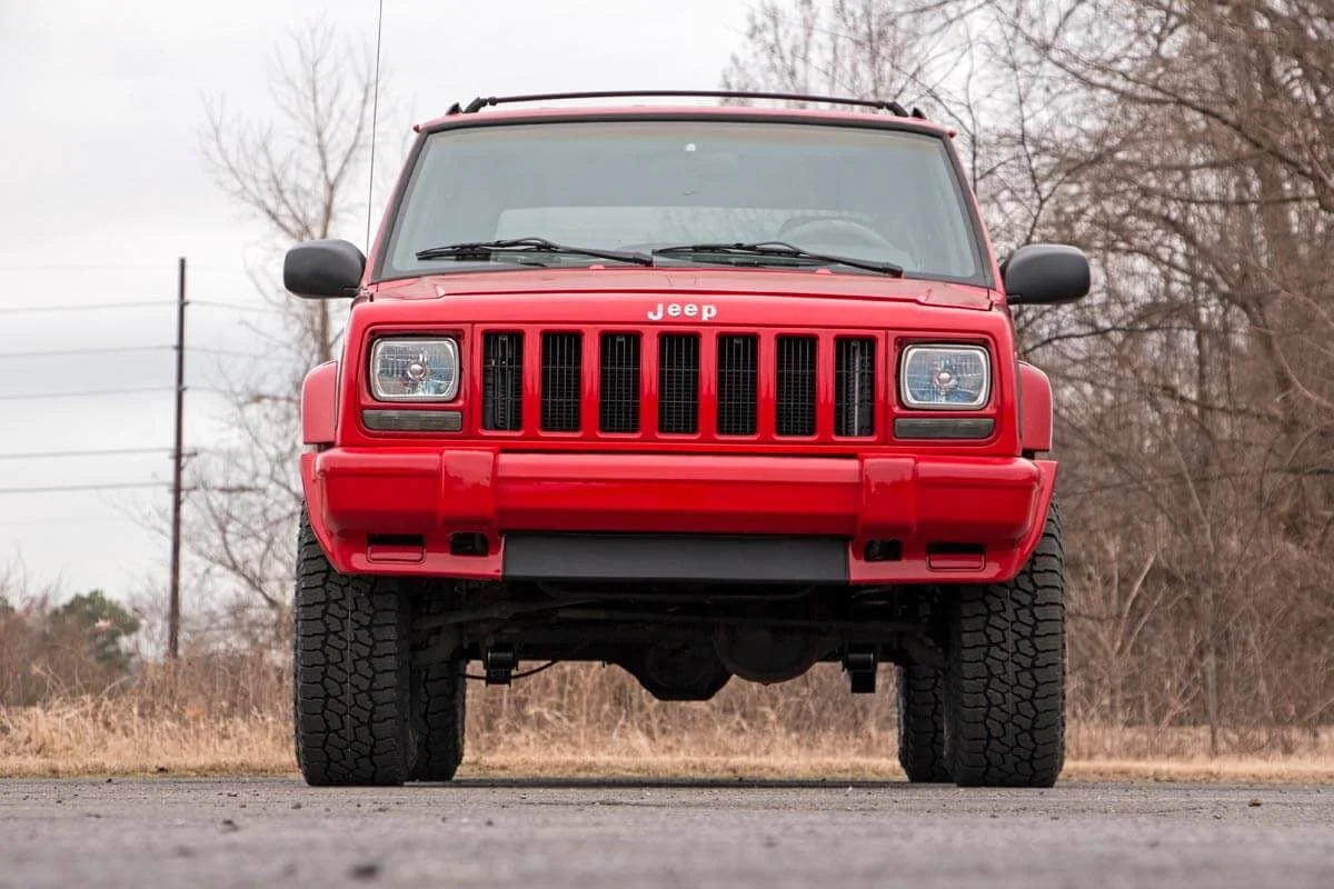 Rough Country 3in Series II Suspension Lift Kit V2 Shocks for 84-01 Cherokee XJ 670X70 - Image 3