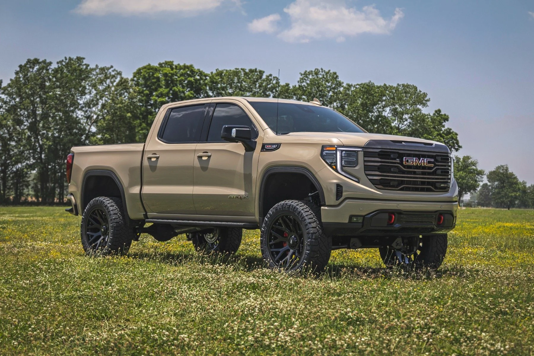 Rough Country 4 Inch Lift Kit | AT4X | GMC Sierra 1500 4WD (2022-2024) 110700 - Image 2