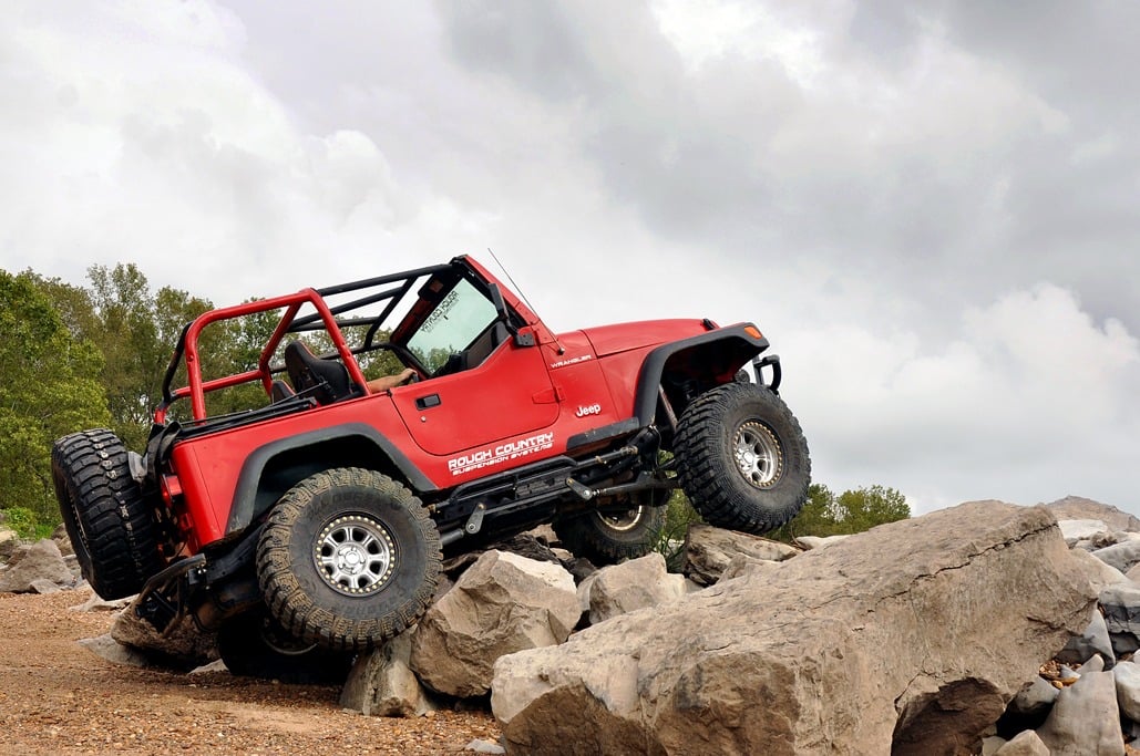 Rough Country 4" Lift Kit Long Arm M1 for Jeep Wrangler TJ 4WD 1997-2006 66340 - Image 2