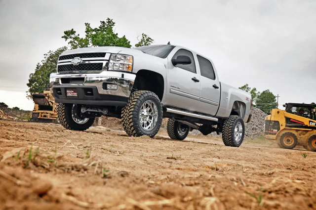 Rough Country 7.5in GM NTD Suspension Lift Kit 11-19 2500HD/3500HD 25330 - Image 2