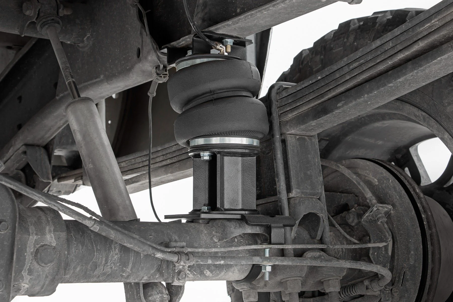 Rough Country Air Spring Kit w/compressor 0-6" Lift Chevy/GMC 2500HD 01-10 10006C - Image 5