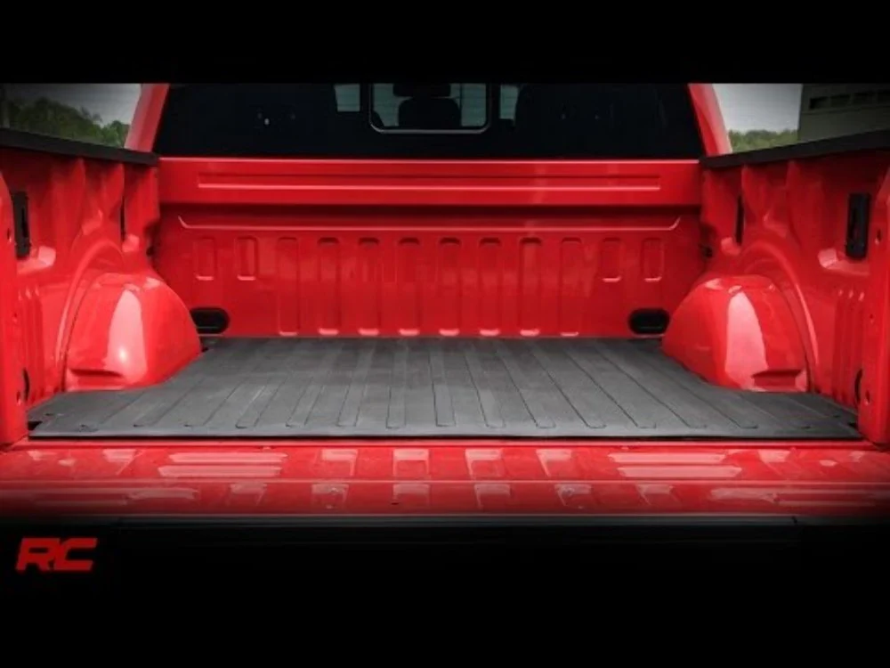 Rough Country Bed Mat RC Logo 5.5 Foot Bed for Toyota Tundra 2WD/4wd 07-21 RCM681 - Image 3