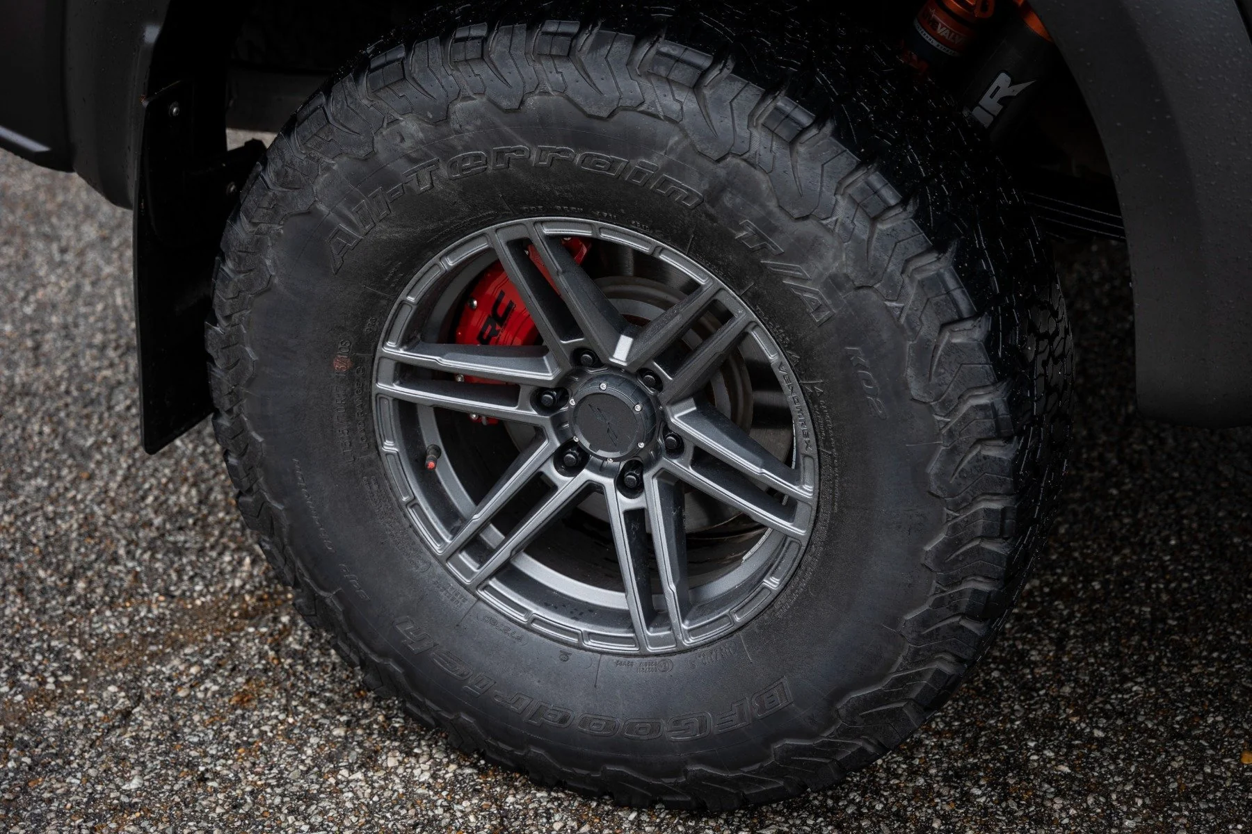 Rough Country Caliper Covers | Rear | Red | Mech Brake | for Ford Expedition/F-150/Raptor 711472 - Image 5