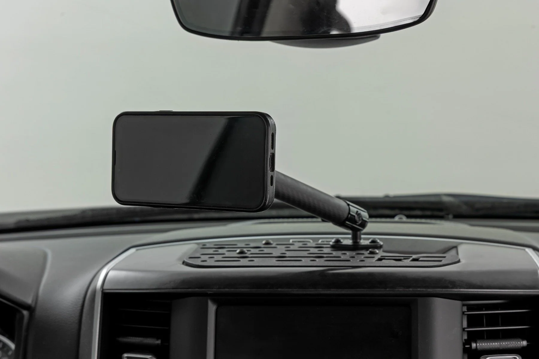 Rough Country Dash Mount | 8" Mag Safe Mount Kit | 8in Screen | for Ram 1500 4WD (2019-2026) 33002 - Image 2