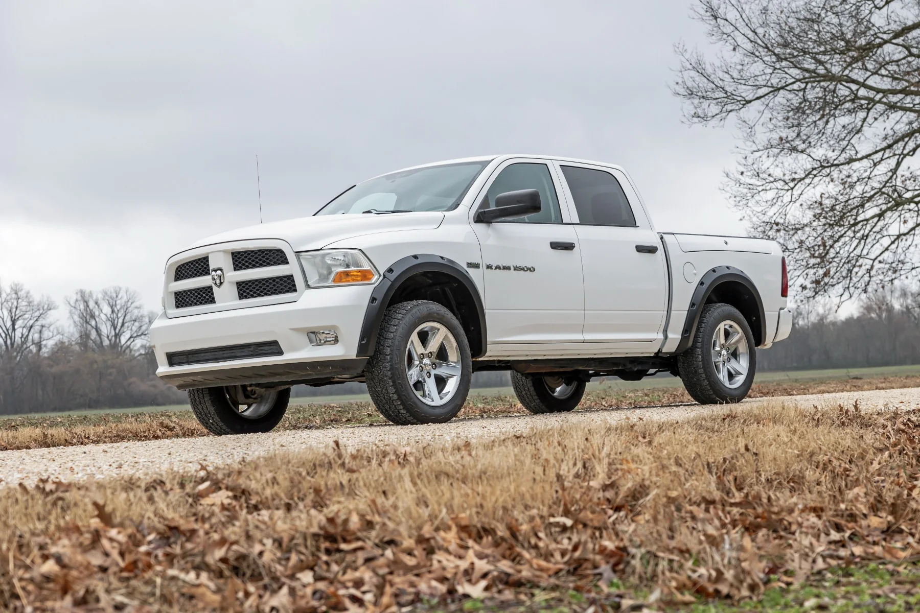 Rough Country Fender Flares Both Bumpers PXR Brilliant Black for Ram 1500 09-18 F-D10911B-PXR - Image 2