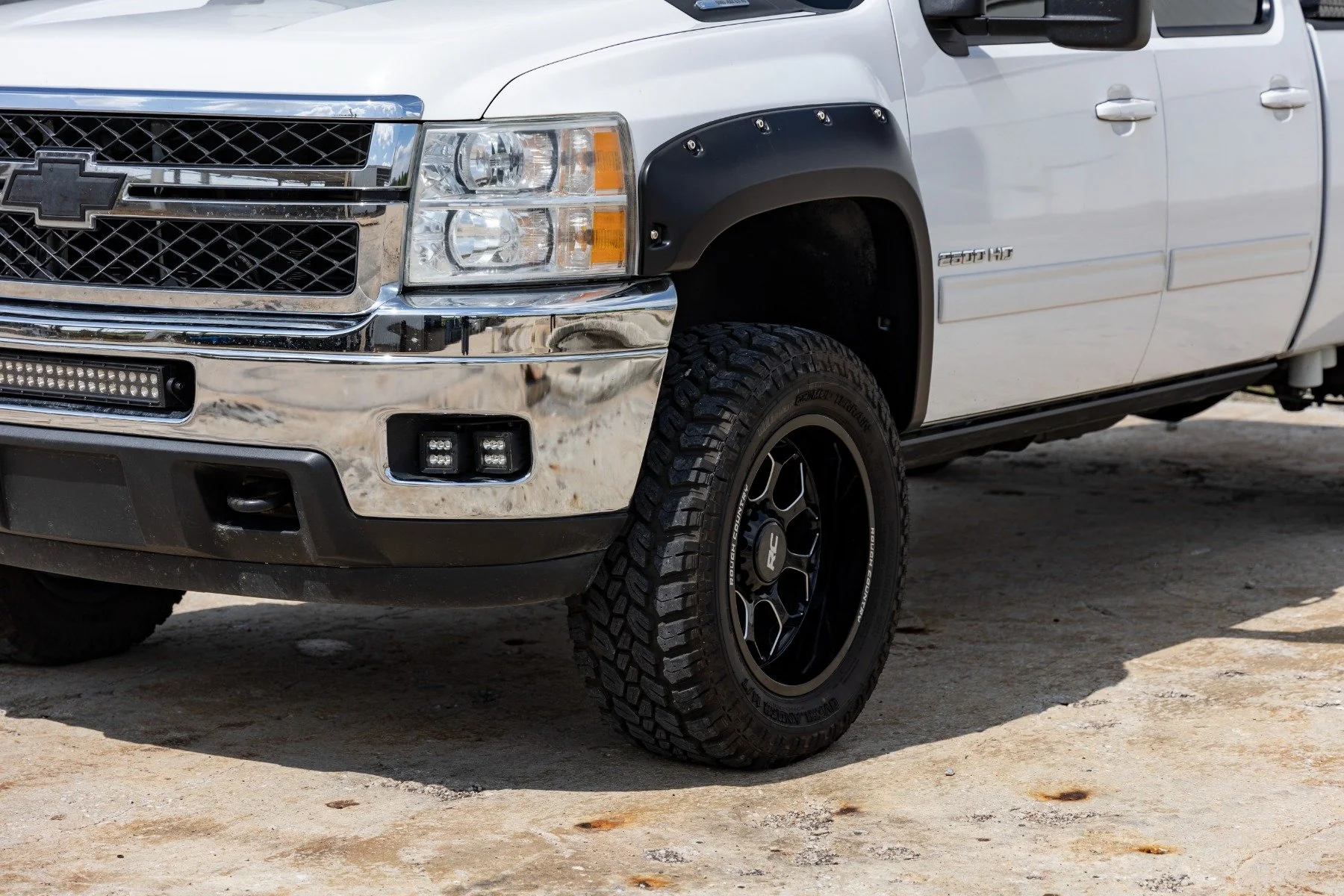 Rough Country Fender Flares Chevy Silverado 1500 07-13 6'6" and 8 Ft Bed White F-C10714B-GAZ - Image 5