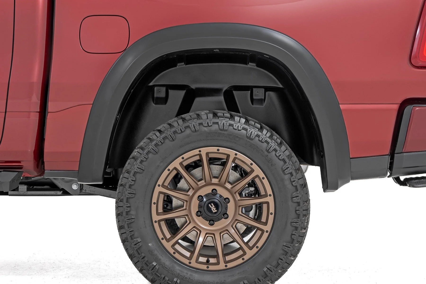 Rough Country Fender Flares | Sport | PSE Silver Zynith | for Ram 1500 25-26 S-D319205-PSE - Image 6