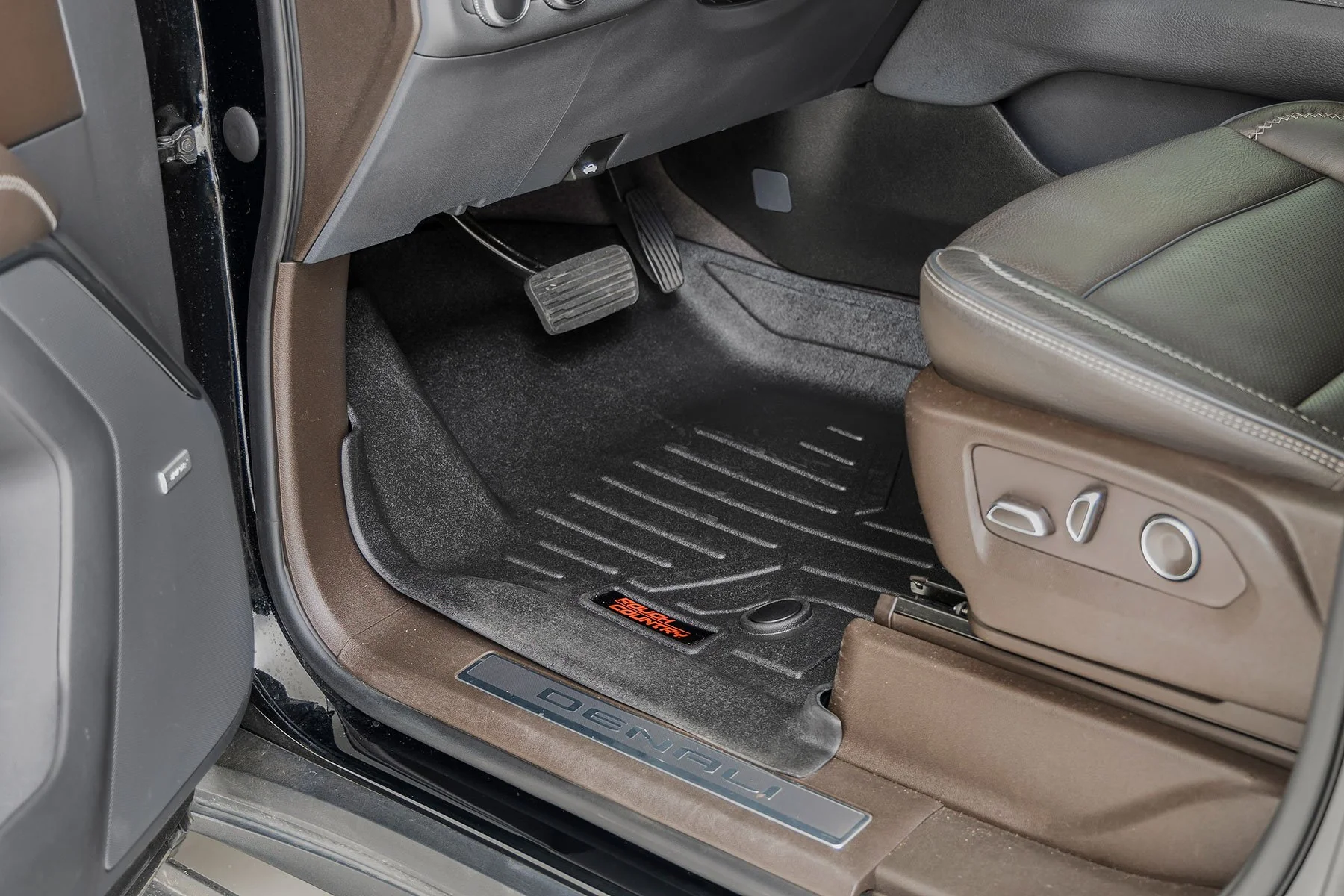 Rough Country Floor Mats FR & RR FR/RR Bucket Chevy/GMC Tahoe/Yukon (21-22) M-21712 - Image 5