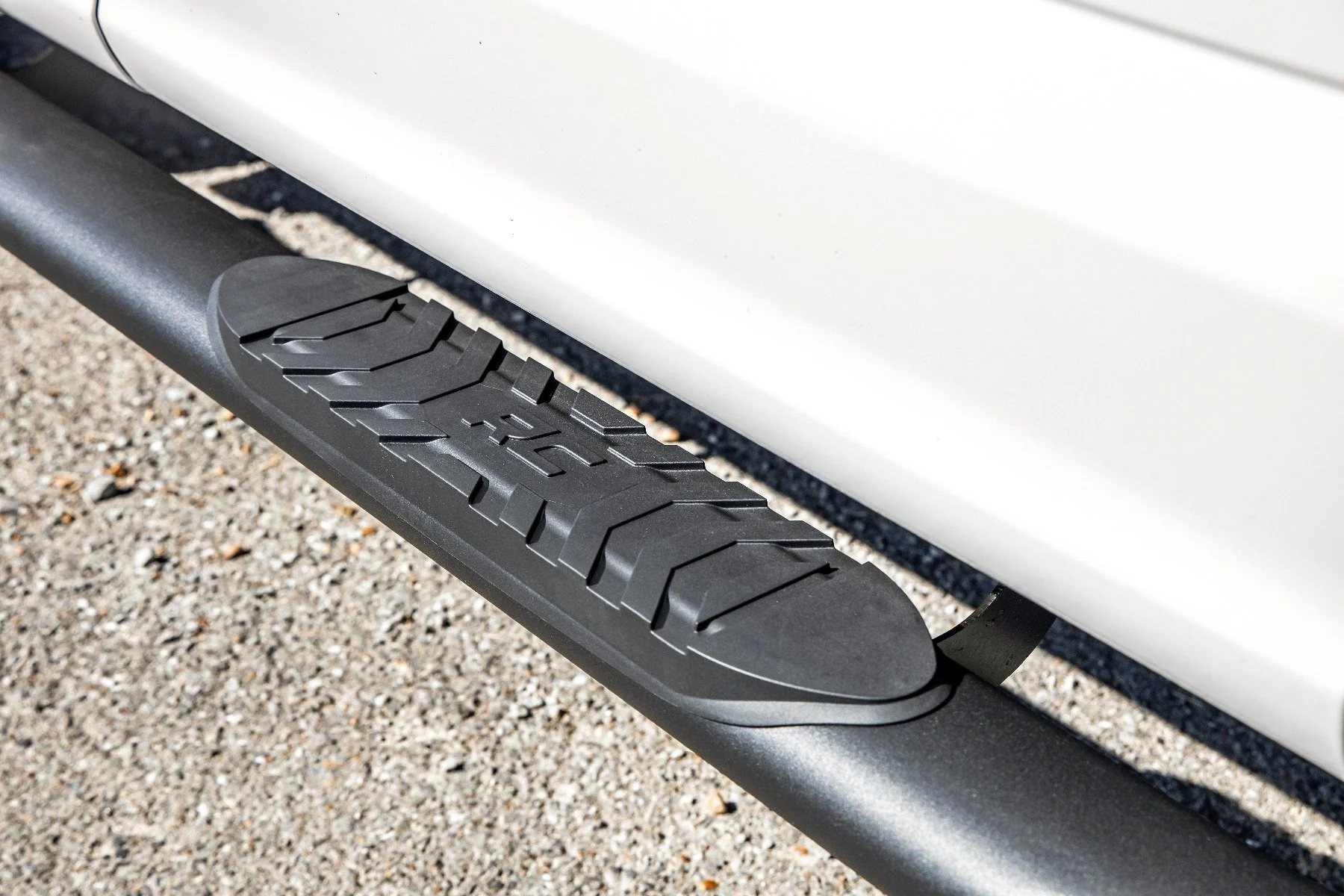 Rough Country Ford Oval Nerf Step Bars 15-20 F-150 SuperCrew Cab 21005 - Image 6