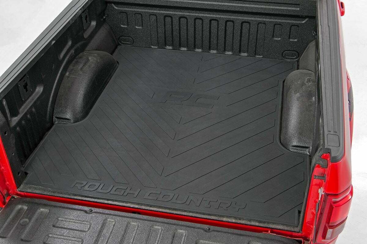 Rough Country GM Bed Mat RC Logos 07-18 1500 / 07-19 HD PU - 5' 8" Bed M680 RCM680