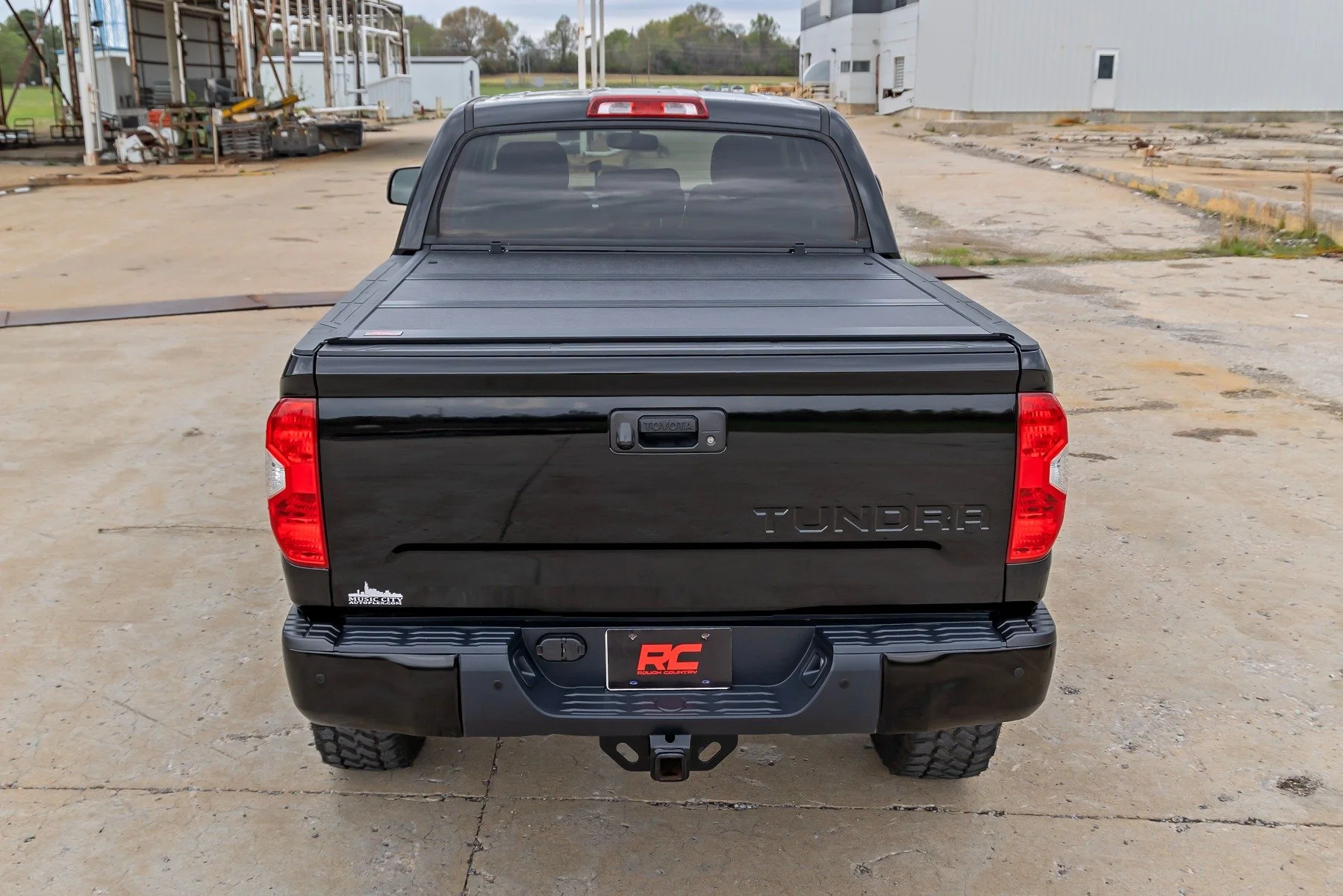 Rough Country Hard Low Profile Bed Cover Toyota Tundra 2007-2021 47414550B - Image 5