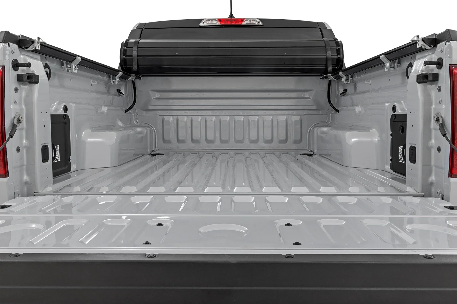Rough Country Hard Roll Up Bed Cover | 4'6" Bed | for Ford Maverick 2WD/4WD (2022-2026) 50214500 - Image 4