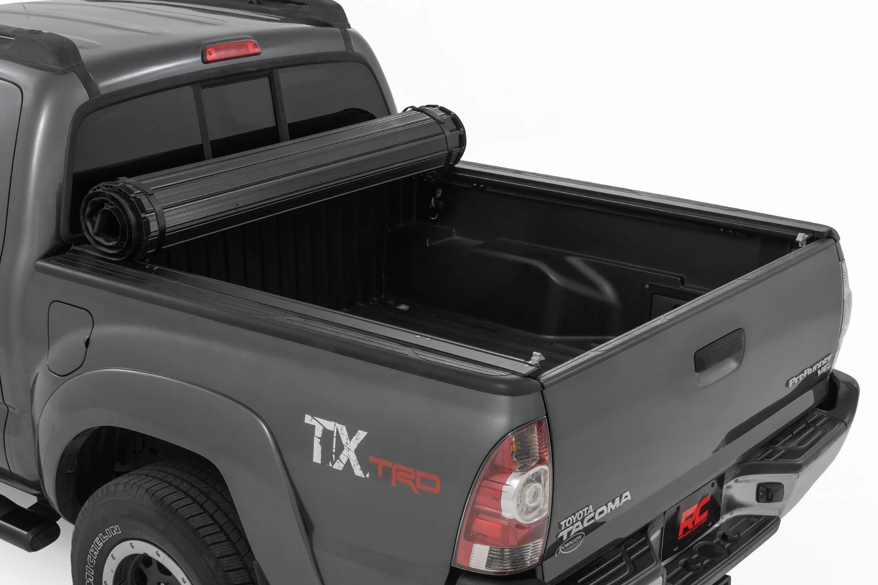 Rough Country Hard Roll Up Bed Cover | 5' Bed | for Toyota Tacoma (2005-2015) 50415500 - Image 2