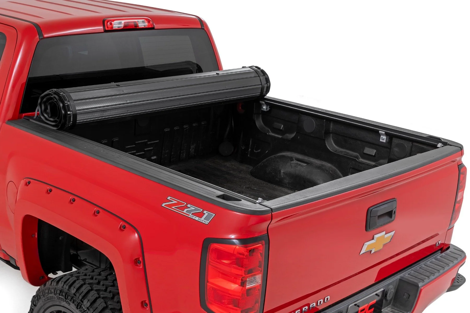 Rough Country Hard Roll Up Bed Cover | 5'9" Bed | Chevy/GMC 1500 14-18 & Classic 50214550 - Image 2