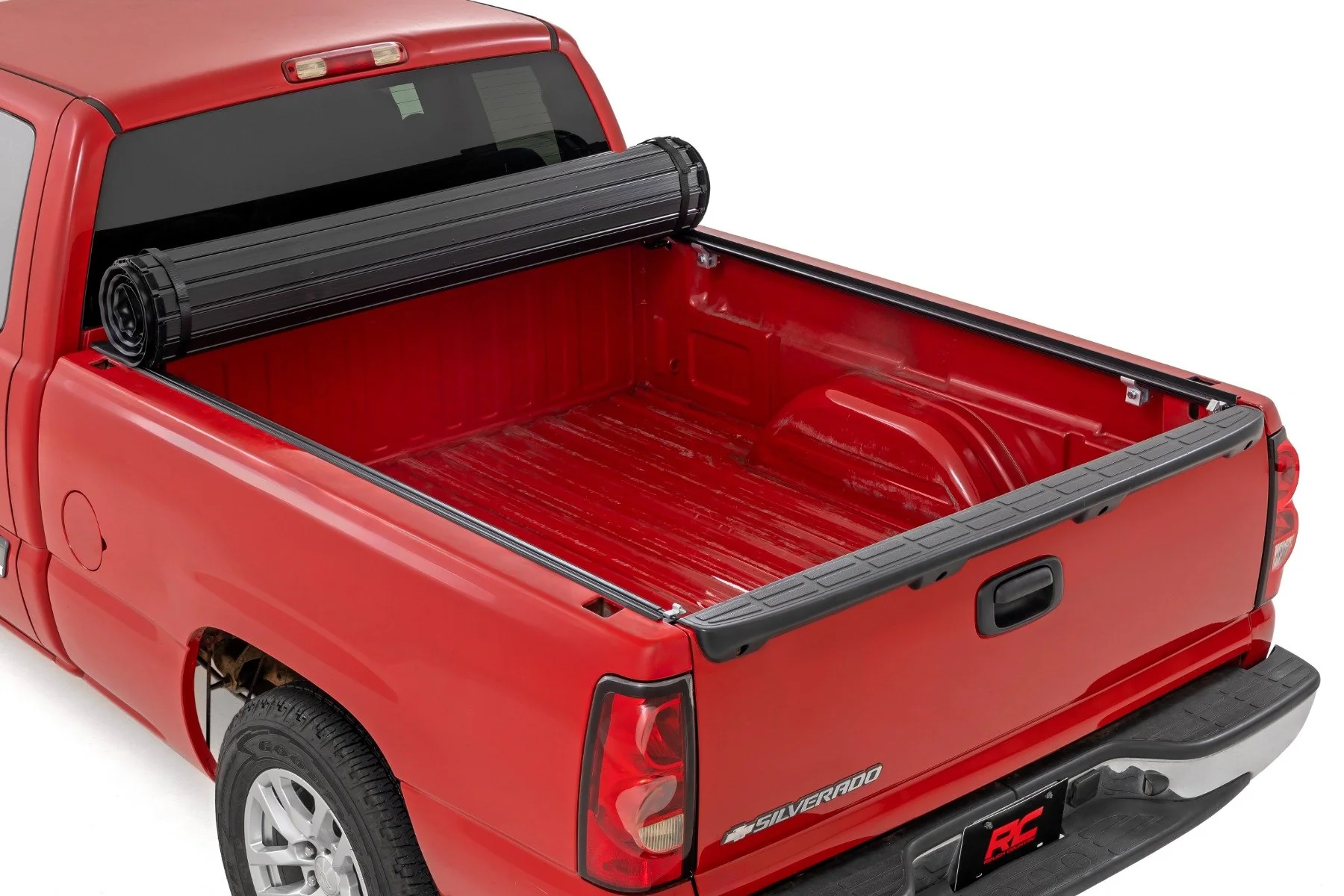Rough Country Hard Roll Up Cover | 6'7" Bed | Chevy/GMC 1500 (1999-2006) 50288650 - Image 2