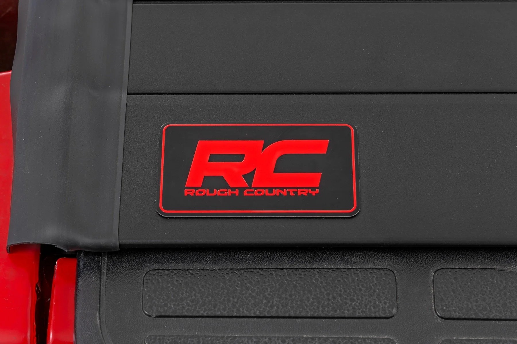 Rough Country Hard Roll Up Cover | 6'7" Bed | Chevy/GMC 1500 (1999-2006) 50288650 - Image 6