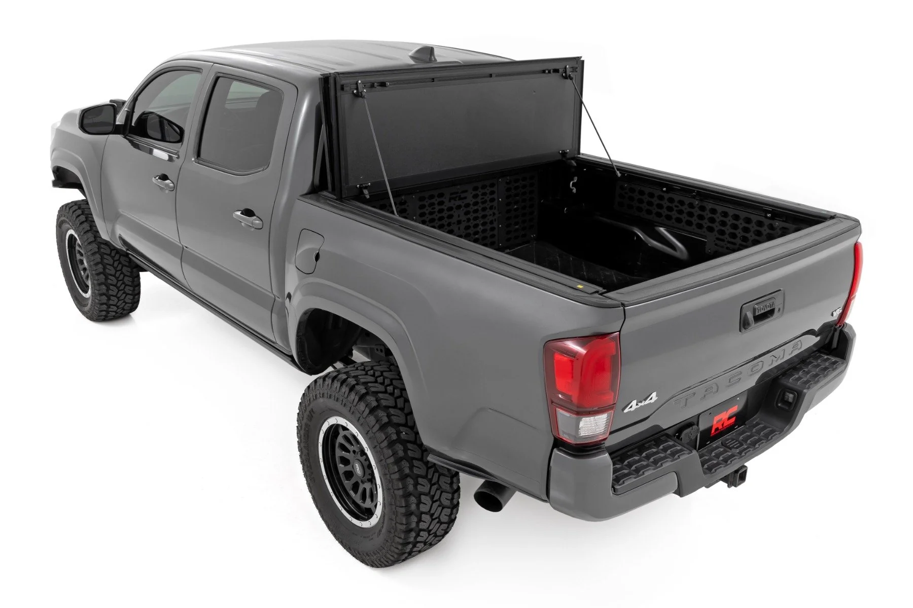 Rough Country Hard Tri-Fold Flip Up Bed Cover | 5' Bed | for Toyota Tacoma 05-15 49415500 - Image 6