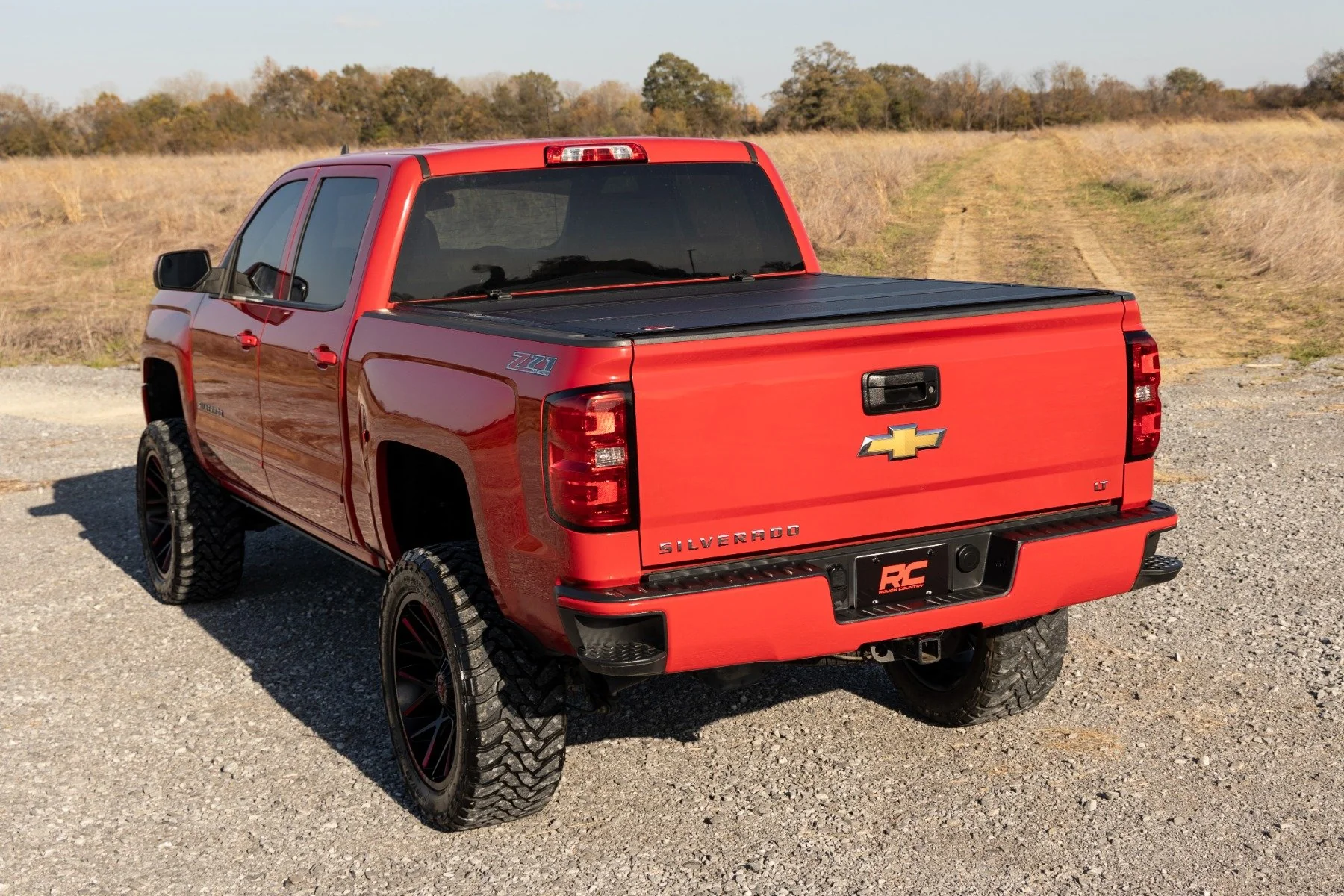 Rough Country Hard Tri-Fold Flip Up Bed Cover 5'9" Bed Chevy/GMC 1500 14-18 49119551 - Image 6