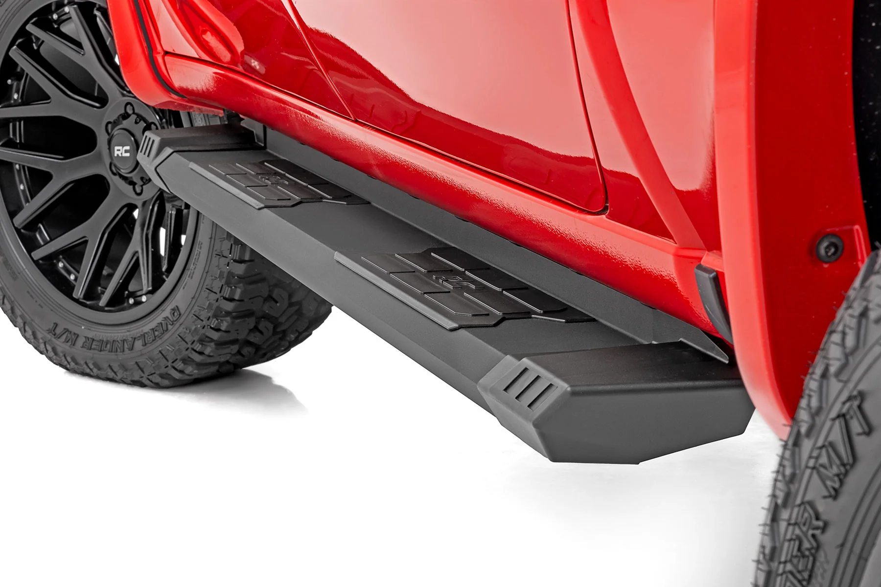 Rough Country HD2 Aluminum Running Boards Crew Cab Ram 1500 19-24 TRX 21-24 SRB01950A