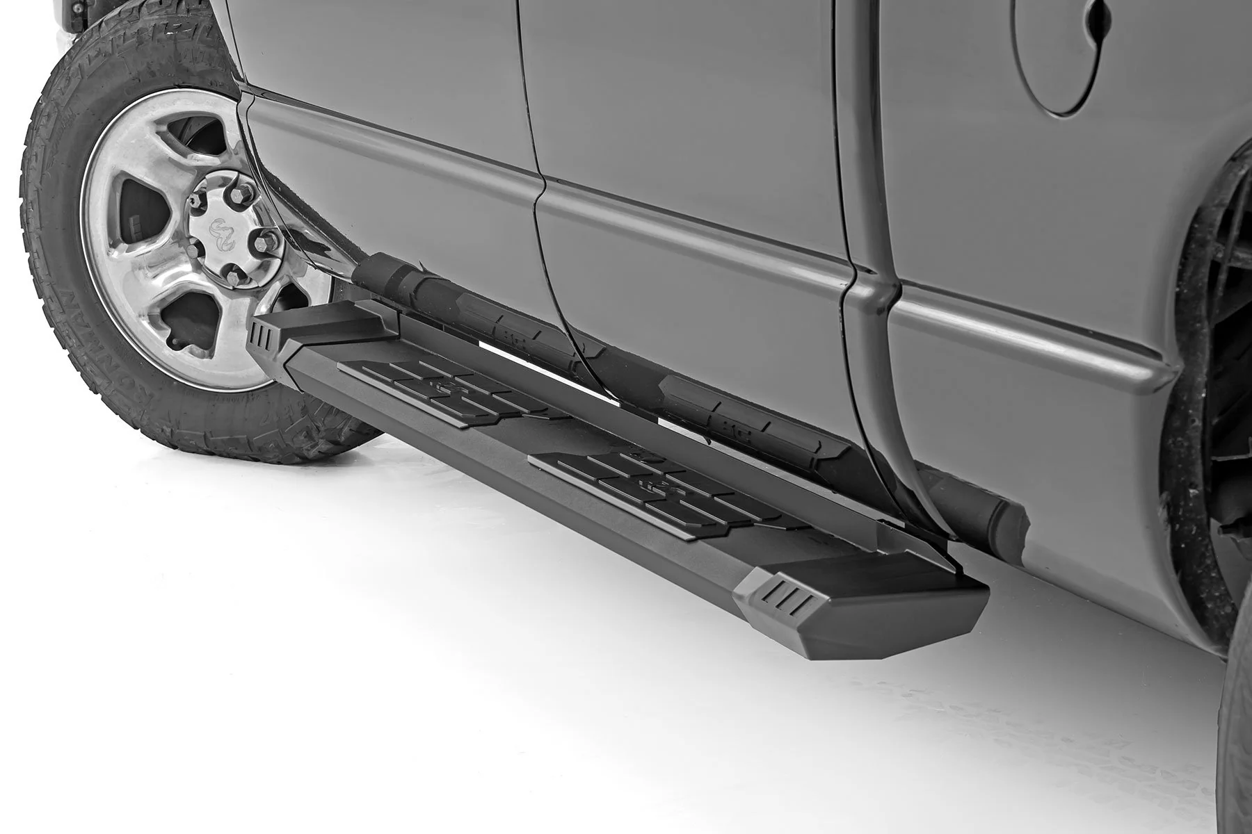 Rough Country HD2 Running Boards Quad Cab Dodge 2500/3500 03-09 SRB020877A - Image 2