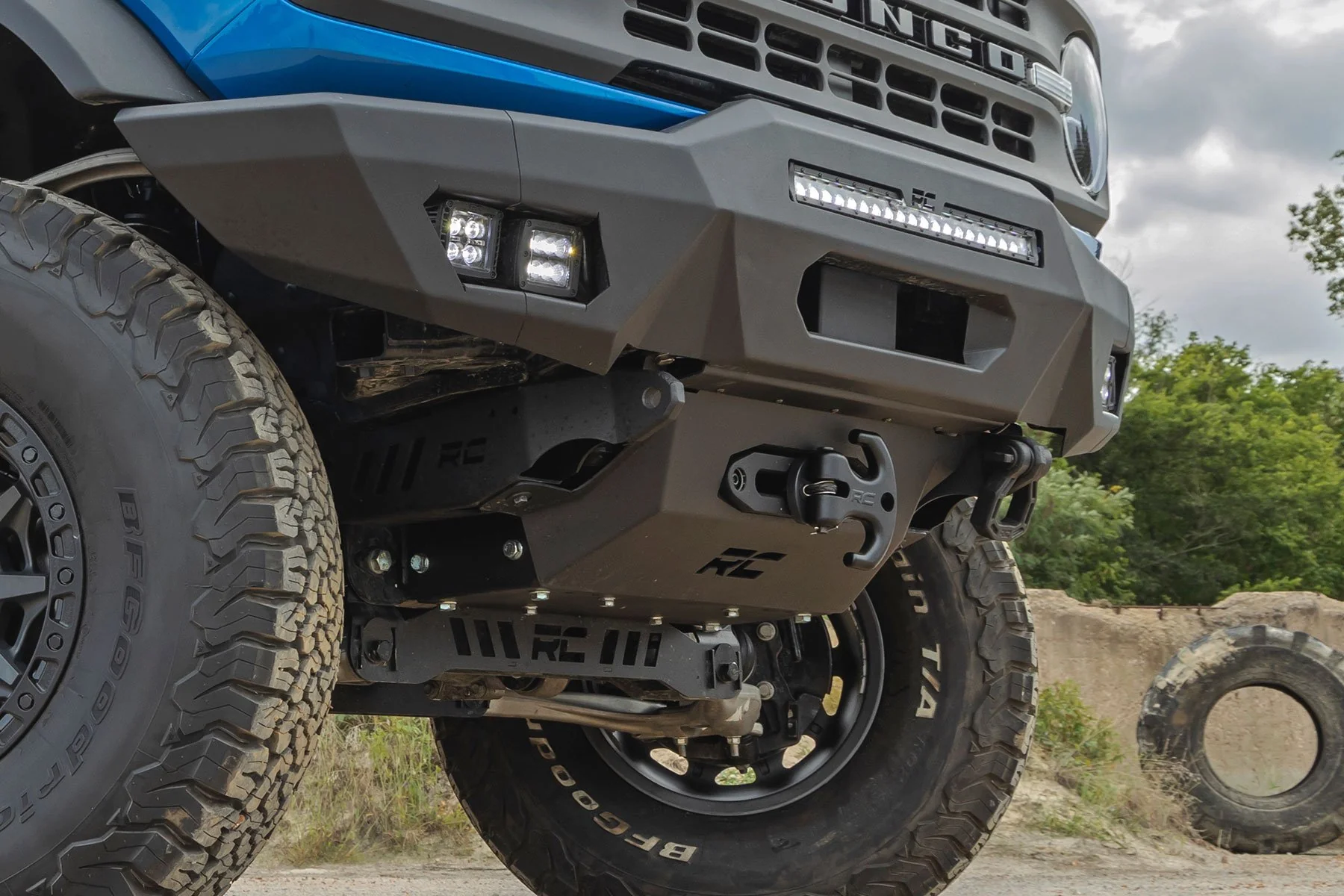 Rough Country Hidden Winch Mount & 9500S Winch Ford Bronco 4WD 2021-2022 51058 - Image 4