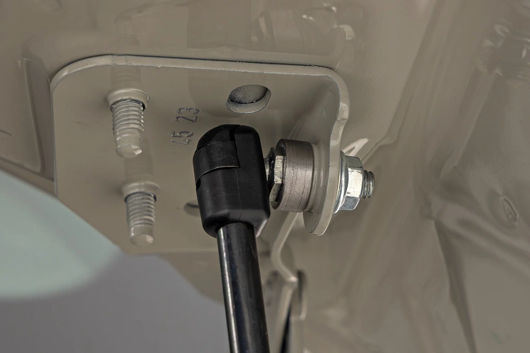 Rough Country Hood Struts | Mercedes-Benz Sprinter 3500 (19-22)/Sprinter 3500XD (19-25) 85001 - Image 3