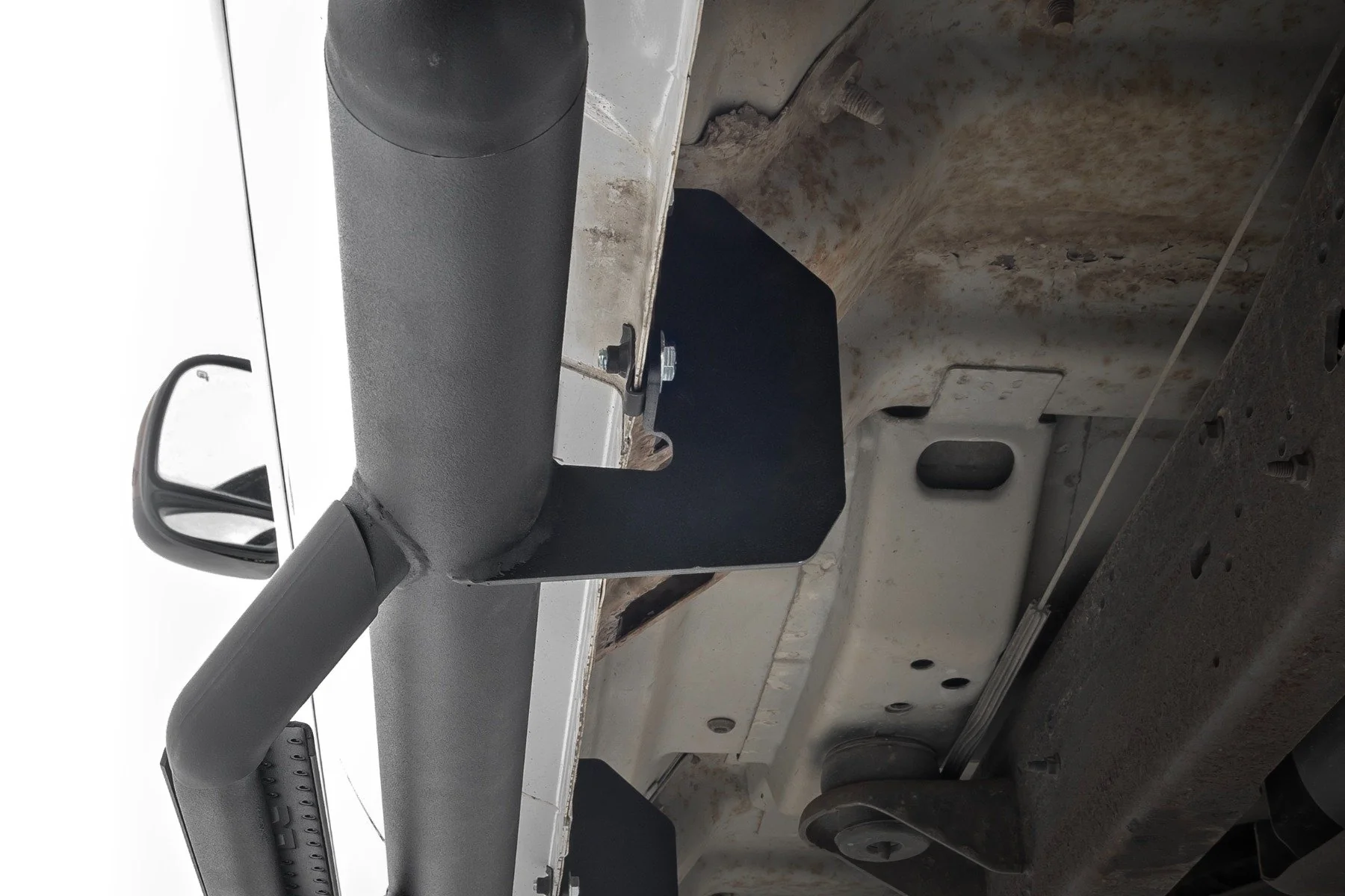 Rough Country Nerf Steps | Cab Length | Crew Cab | for Ford F-250/F-350 Super Duty (99-16) RCF9984CCB - Image 3
