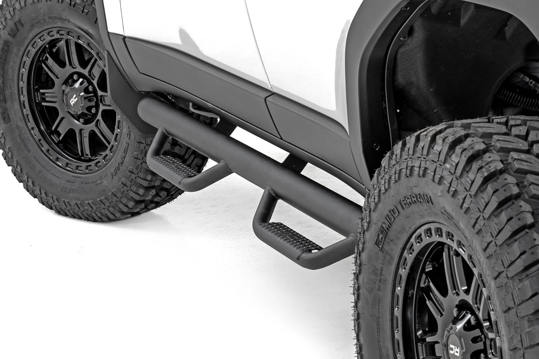 Rough Country Nerf Steps | Cab Length | for Toyota Land Cruiser 4WD (2024-2025) RCT2024