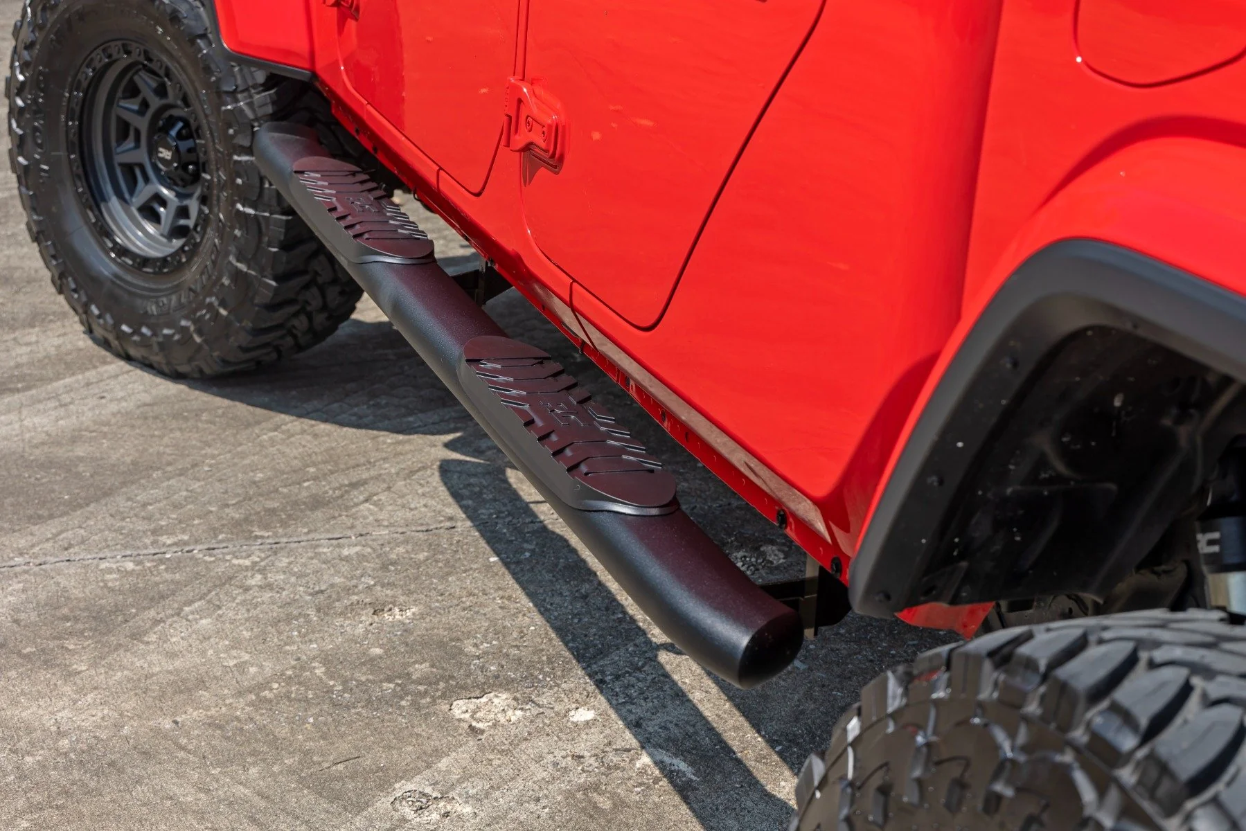 Rough Country Oval Nerf Steps Black Jeep Gladiator JT 20-23 21015 - Image 6